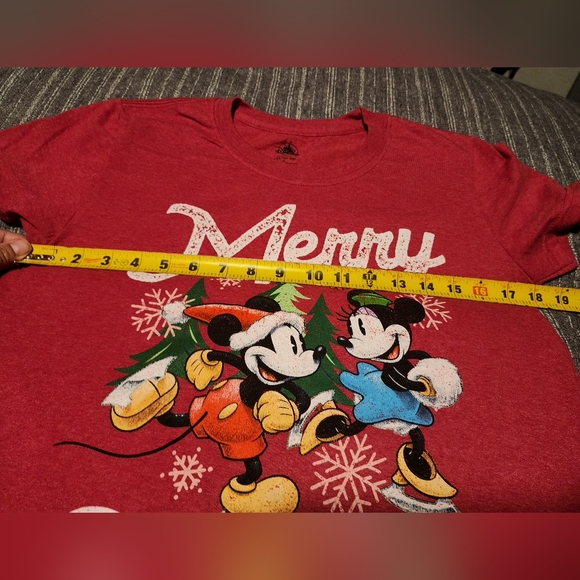 Disney Red T-Shirt Holiday Minnie And Mickey - Merry Snow - Medium NWOT - Picture 6 of 7